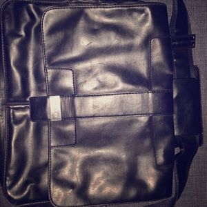 Mexx Pleather Messenger Bag - Distressed Vintage